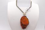 ketting met grote natuurlijke Baltische amber hanger., Overige materialen, Overige voorstellingen, Oranje, Ophalen of Verzenden