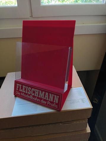 Fleischmann catalogusstaander beschikbaar voor biedingen