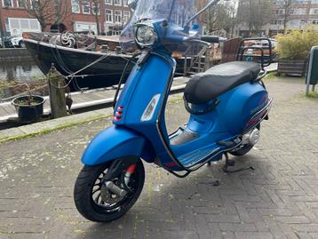 Orginele staat Vespa sprint S 25KM Snor scooter 2021 6900 KM beschikbaar voor biedingen