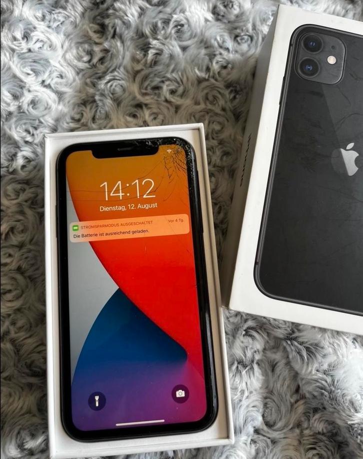 iPhone 11 Zwart - Gebarsten Scherm, Telecommunicatie, Mobiele telefoons | Apple iPhone, Gebruikt, 64 GB, Zonder abonnement, Zonder simlock
