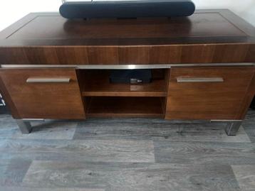 Mooie Eiken TV Kast beschikbaar voor biedingen