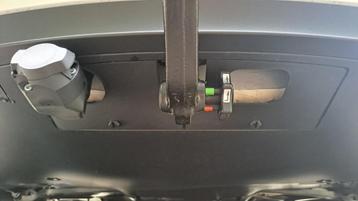Voor Tesla Model 3: Haakse stekker Aanhanger/fietsendrager 