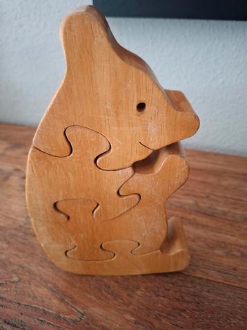 Antiek houten puzzel beer beschikbaar voor biedingen