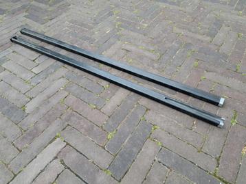 Thule dakdrager stangen (2 stuks) beschikbaar voor biedingen