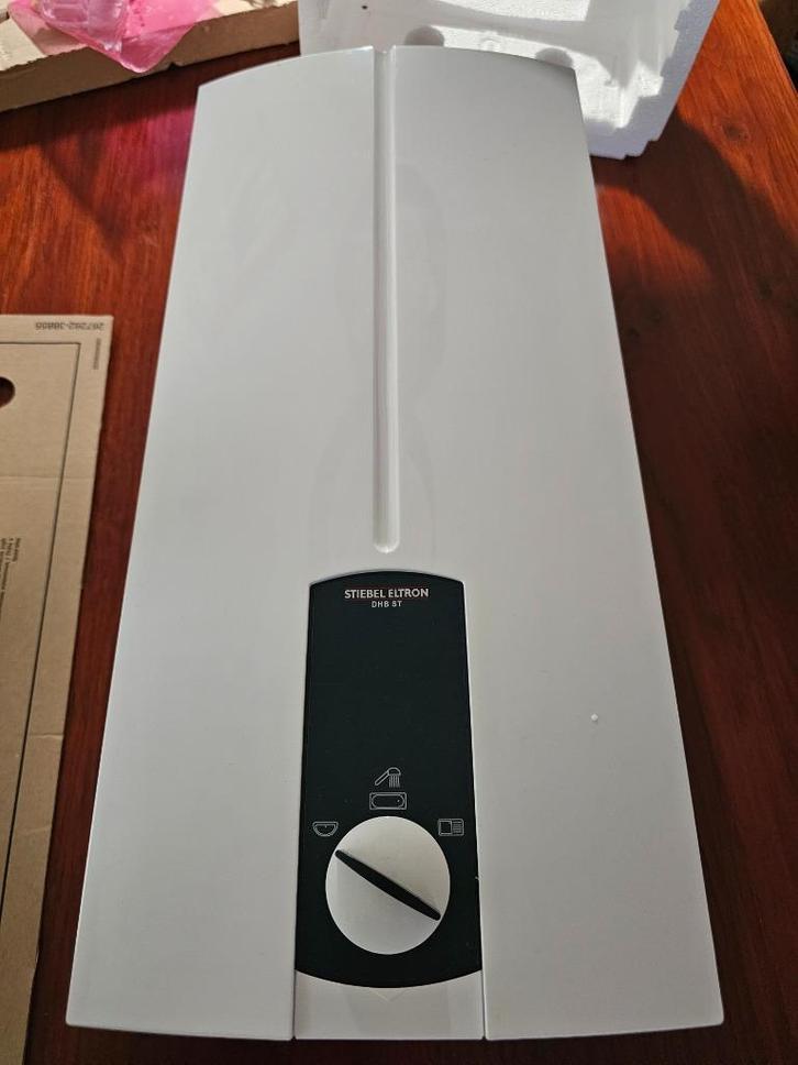 Nieuwe Stiebel Eltron Doorstroomboiler elektronisch DHB27Sti, Doe-het-zelf en Verbouw, Geisers en Boilers, Nieuw, Boiler, Minder dan 20 liter