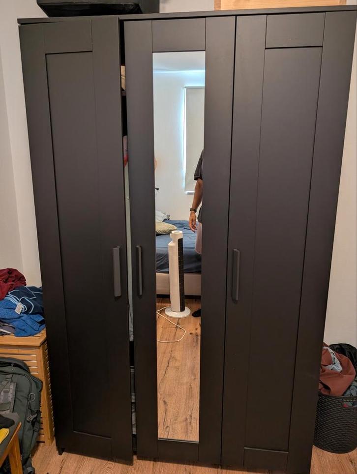 IKEA Brimnes Zwarte kledingkast met spiegeldeur, Huis en Inrichting, Kasten | Kledingkasten, Gebruikt, 200 cm of meer, 150 tot 200 cm