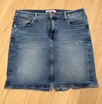 Tommy Hilfiger denim rokje (maat 31), Maat 42/44 (L), Zo goed als nieuw, Boven de knie, Tommy Jeans