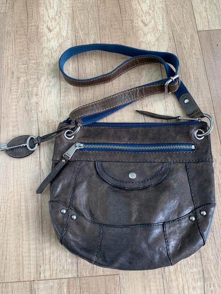 Fossil ZGAN groen leren schoudertas., Sieraden, Tassen en Uiterlijk, Tassen | Damestassen, Zo goed als nieuw, Schoudertasje, Groen