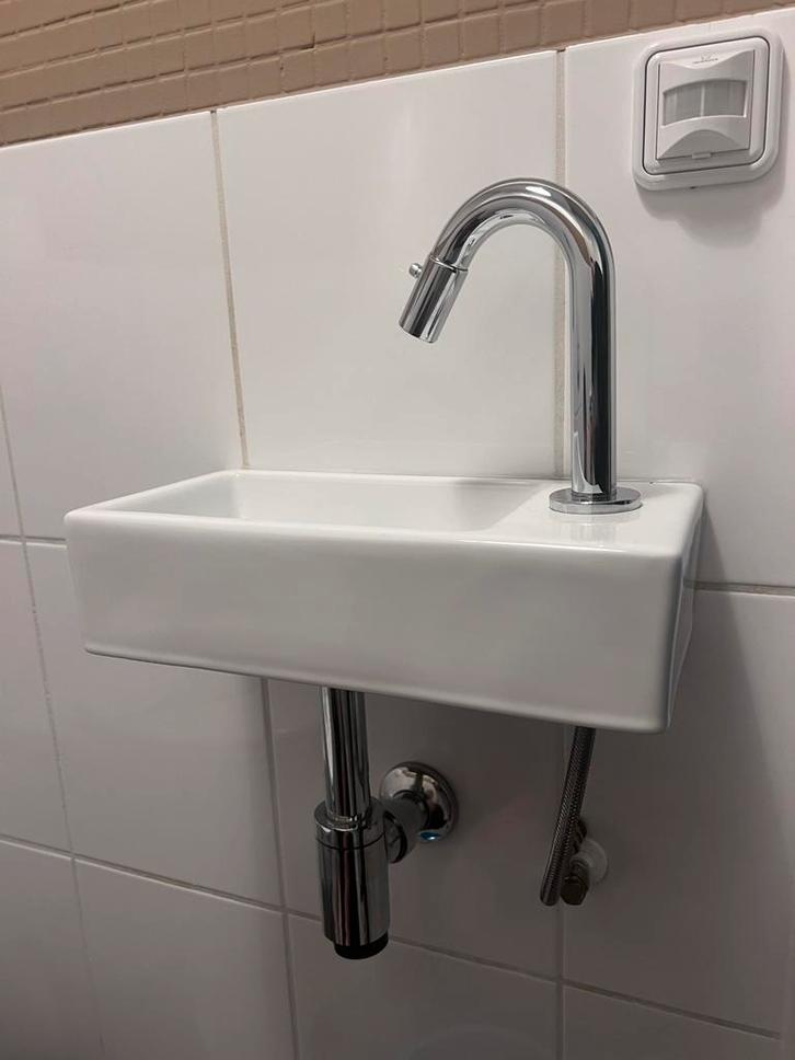 Atlantic Fonteinset Billy Wit Rechts - ZGAN!, Doe-het-zelf en Verbouw, Sanitair, Zo goed als nieuw, Wastafel, Chroom, Ophalen of Verzenden