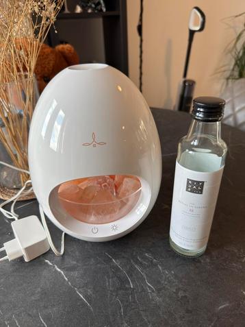 Beautiful Aroma Diffuser with Himalayan Salt Stones beschikbaar voor biedingen