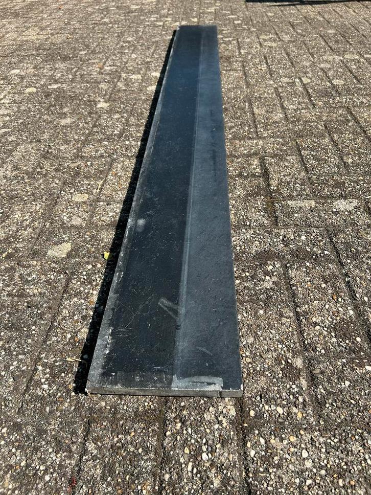 Lange blauwe hardsteen vensterbank - 218,5 cm, Doe-het-zelf en Verbouw, Plinten en Afwerking, Gebruikt, Vensterbanken, Hardsteen