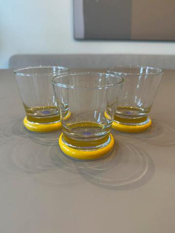 Vintage design glazen – set van 3 – geel/paars retro beschikbaar voor biedingen