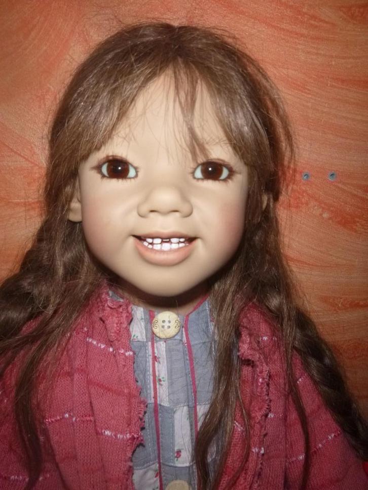 Annette Himstedt Ilai 2005 met certificaat, Verzamelen, Poppen, Zo goed als nieuw, Pop, Verzenden