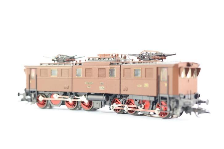 Märklin 33292, Hobby en Vrije tijd, Modeltreinen | H0, Zo goed als nieuw, Locomotief, Wisselstroom, Märklin, Analoog, Ophalen of Verzenden
