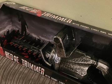 Halloween - bewegende nep kettingzaag / hedge trimmer prop beschikbaar voor biedingen