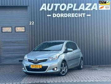 Toyota Yaris 1.3 VVT-i Aspiration|Automaat|Camera|Navi|Trekh beschikbaar voor biedingen