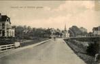 Weg in Usquert richting Warfum met kerk in de verte., Verzamelen, Ansichtkaarten | Nederland, Ophalen of Verzenden, 1920 tot 1940