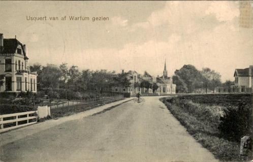 Weg in Usquert richting Warfum met kerk in de verte., Verzamelen, Ansichtkaarten | Nederland, Gelopen, Groningen, 1920 tot 1940