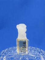 Mini - SISLEY - Eau du Soir - 3ml - p - 4,2cm, Verzamelen, Parfumverzamelingen, Ophalen of Verzenden, Miniatuur, Zo goed als nieuw