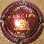 Champagnecapsule MERCIER Bordeauxrood & mat goud nr.26a, Ophalen of Verzenden, Nieuw, Frankrijk, Champagne