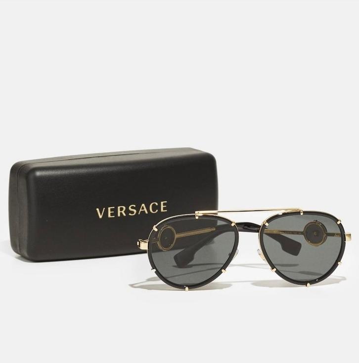 Chique Versace🩶 zonnebril, Sieraden, Tassen en Uiterlijk, Zonnebrillen en Brillen | Dames, Nieuw, Zonnebril, Overige merken, Zwart