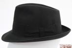 Mooie Vintage Gleufhoed Borsalino donker grijs 55 = S tot XS, Ophalen of Verzenden, Accessoires, Gedragen, Borsalino Antica Casa
