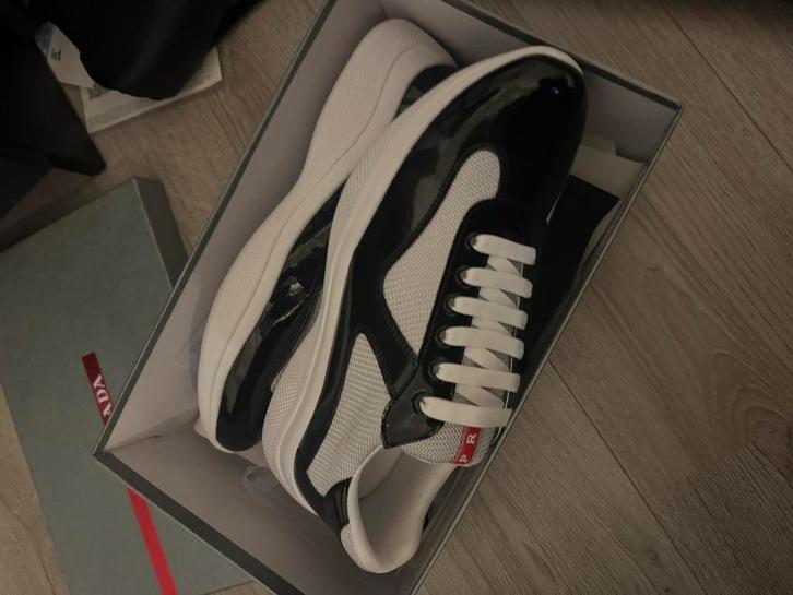 Prada Cups Zwart Wit - Stijlvolle Sneakers, Kleding | Heren, Schoenen, Nieuw, Sneakers of Gympen, Zwart, Ophalen of Verzenden