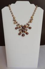 Handgemaakte ketting met bruine kunststof parels (51), Ophalen of Verzenden, Nieuw, Bruin, Overige materialen