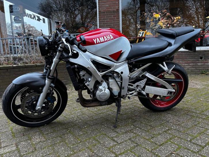 YAMAHA YZF R6 600 ‘00 NAKED STREETFIGHTER SPECIAL R6 YZF-R, Motoren, Motoren | Yamaha, Bedrijf, Super Sport, meer dan 35 kW, 4 cilinders