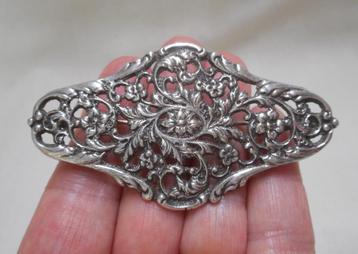 Zilveren grote antieke broche nr.450 beschikbaar voor biedingen