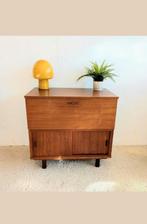 Vintage retro jaren 60 kastje dressoir, Huis en Inrichting, Kasten | Dressoirs, Ophalen of Verzenden, Zo goed als nieuw, 25 tot 50 cm