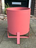 Design bloempot groot oud roze onderstel, Tuin en Terras, Bloempotten, Ophalen of Verzenden, Rond, Kunststof, Binnen