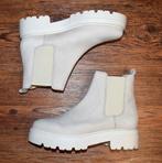 OMNIO - leren chelsea boots Shari Short beige - maat 40, Kleding | Dames, Schoenen, Beige, Lage of Enkellaarzen, Nieuw, Ophalen of Verzenden