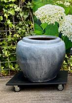 Plantenpot  , heel groot , grijs industrieel., Ophalen