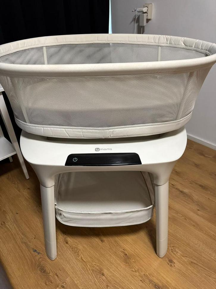 4Moms mamaroo sleep - incl. Opbergmandje en extra matrasje., Kinderen en Baby's, Babywiegjes en Ledikanten, Zo goed als nieuw