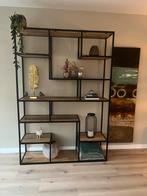 Prachtige vakkenkast HUUB - LOODS5 mangohout, Ophalen, Zo goed als nieuw, Minder dan 150 cm, Metaal