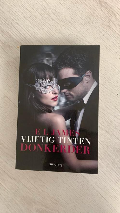 E.L. James - Vijftig tinten donkerder, Boeken, Literatuur, Zo goed als nieuw, Nederland, Ophalen of Verzenden