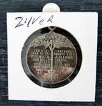 zilveren penning / hanger Juliana, Postzegels en Munten, Penningen en Medailles, Verzenden, Zilver, Nederland