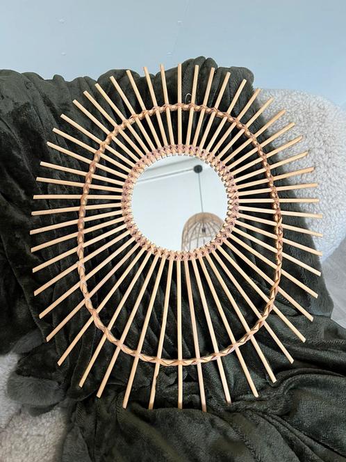 Bohemian Ibiza spiegel - rotan rattan., Huis en Inrichting, Woonaccessoires | Spiegels, Zo goed als nieuw, Minder dan 50 cm, Minder dan 100 cm