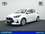 Toyota Yaris 1.5 Hybrid Active (bj 2022, automaat), 12 maanden, Gebruikt, Wit, Bedrijf