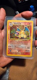 Charizard #4/102 Wizards base set  HOLO  Base, Ophalen of Verzenden, Gebruikt, Losse kaart, Foil