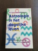K.M. Hamaker-Zondag - Astrologie in het dagelijks leven, Ophalen, Achtergrond en Informatie, Astrologie, Zo goed als nieuw