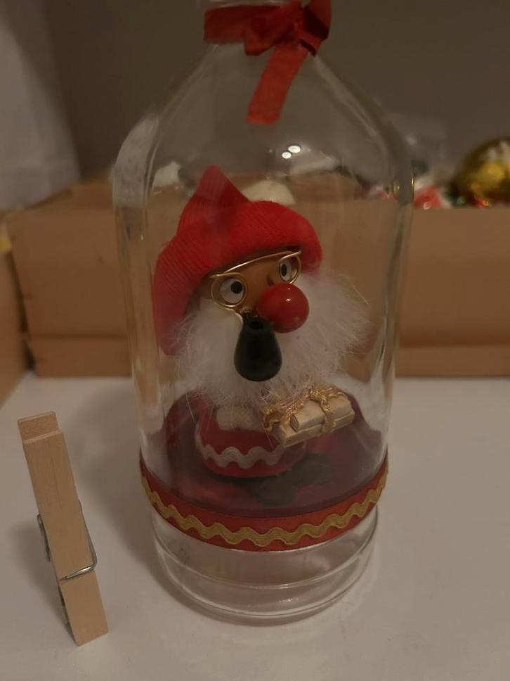 Houten Kurt Adler kerstman in glazen fles met wiebel hoofd, Diversen, Kerst, Zo goed als nieuw, Ophalen of Verzenden