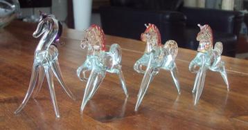 paarden beeldjes, miniatuur, volledig van glas, zgan beschikbaar voor biedingen