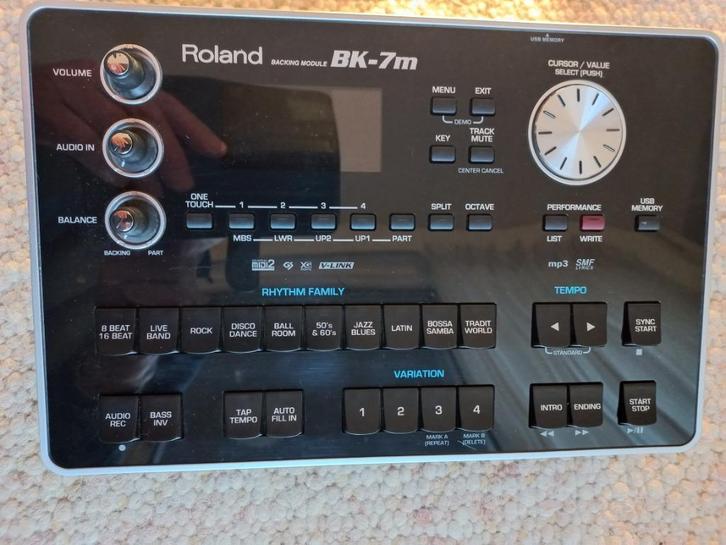 Roland BK-7M Backing Module., Muziek en Instrumenten, Midi-apparatuur, Zo goed als nieuw, Ophalen