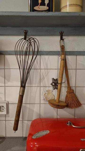 Oude XXL bakkersgarde beschikbaar voor biedingen