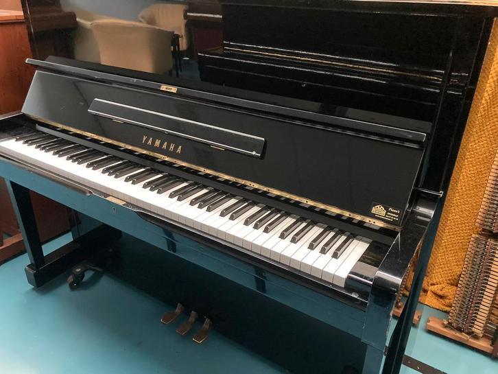 Nieuwjaars Deal! Zwarte Yamaha U 1 piano  gratis levering NL, Muziek en Instrumenten, Piano's, Zo goed als nieuw, Piano, Zwart