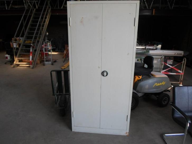 Te koop aangeboden kantoorkast / Archiefkasten, Huis en Inrichting, Kasten | Roldeurkasten en Archiefkasten, Gebruikt, 150 tot 200 cm
