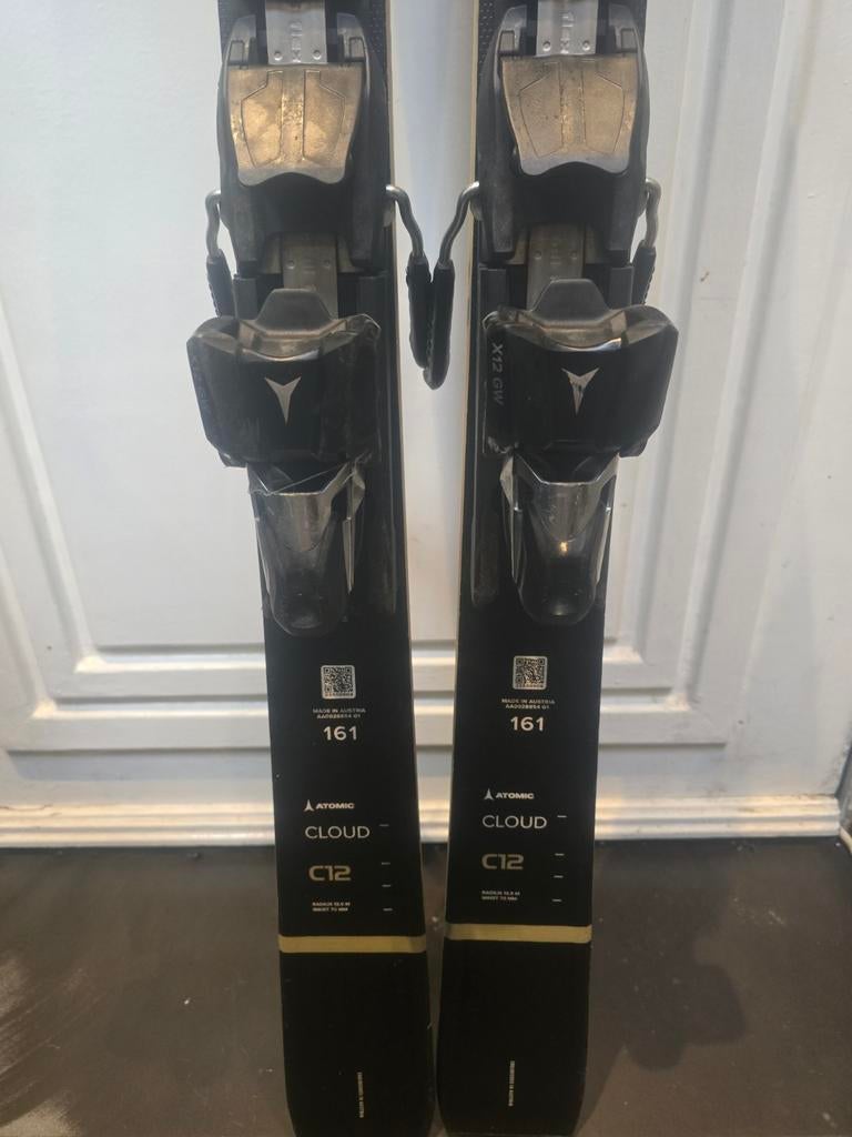 ATOMIC CLOUD C12 SERVOTEC DAMES CARVE SKIS, Sport en Fitness, Skiën en Langlaufen, 160 tot 180 cm, Ophalen of Verzenden, Zo goed als nieuw