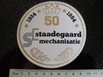 sticker staadegaard mechanisatie logo 50 jaar 1984, Verzenden, Zo goed als nieuw, Bedrijf of Vereniging